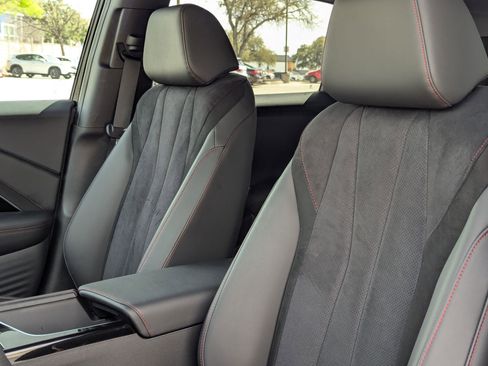 Used 2025 Acura ADX A-Spec image 13