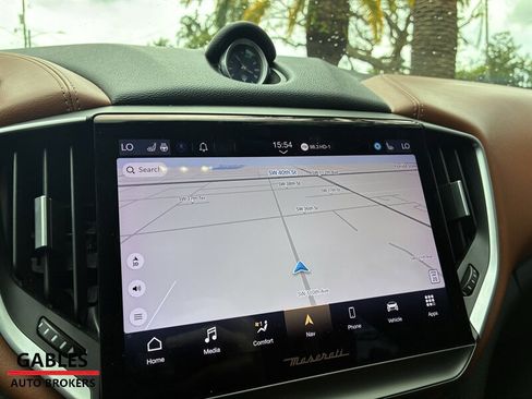 Used 2023 Maserati Ghibli Modena image 21