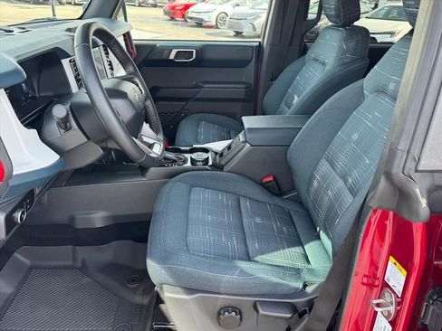 Used 2025 Ford Bronco Heritage Edition image 9