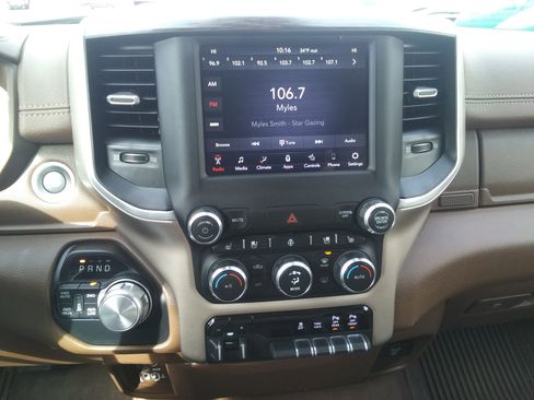 Used 2020 RAM 1500 Laramie AWD/4WD image 26