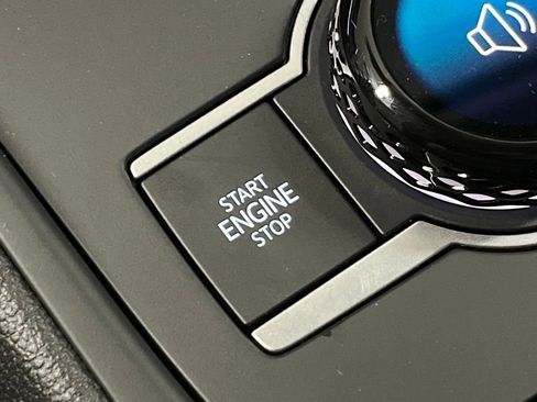 New 2026 Volkswagen Tiguan SE image 15