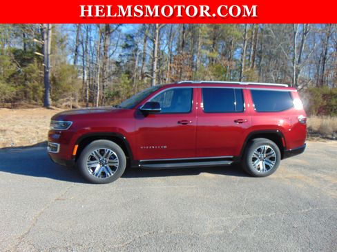 Certified 2025 Jeep Wagoneer 4WD image 2