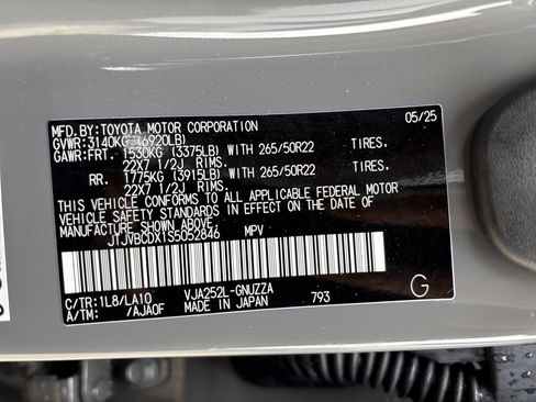 Certified 2025 Lexus GX 550 w/ Accessory Package (2T) image 33