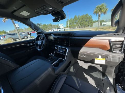 Used 2024 GMC Sierra 1500 Denali w/ Technology Package AWD/4WD image 28