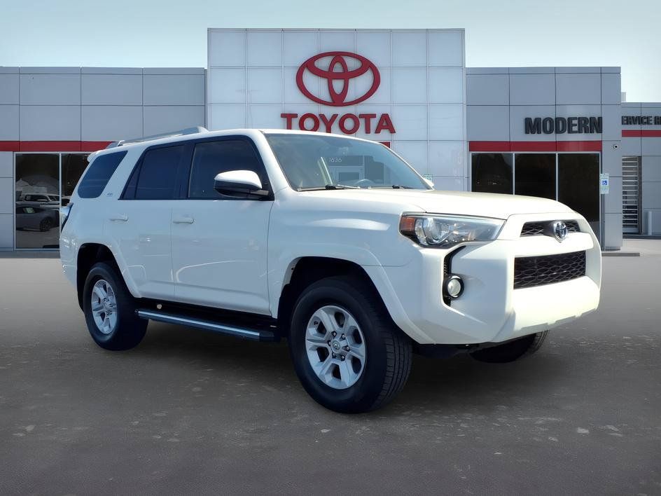 Used 2016 Toyota 4Runner SR5 AWD/4WD image 7