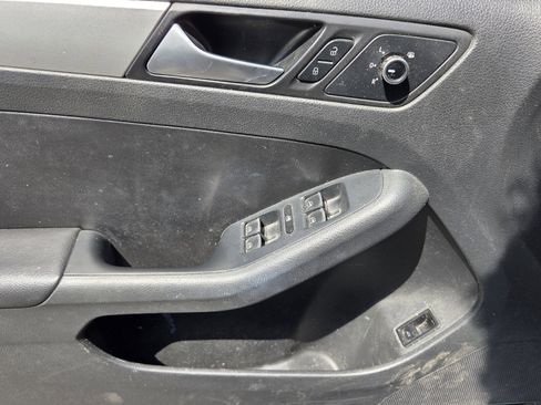 Used 2014 Volkswagen Jetta SE image 7