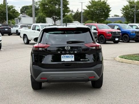 Used 2023 Nissan Rogue SV AWD/4WD image 6
