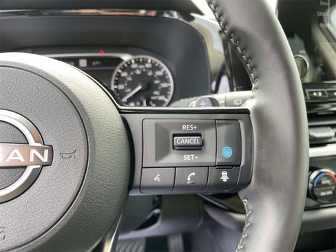 New 2025 Nissan Pathfinder SL image 29