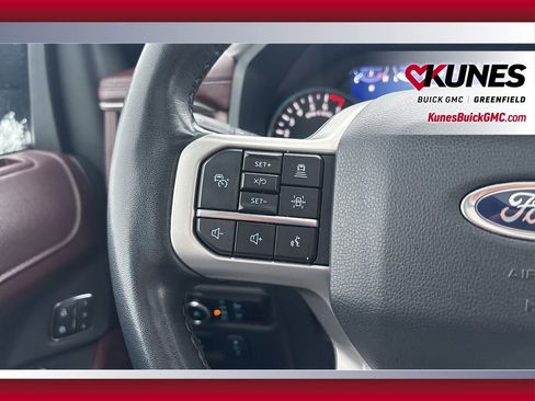 Used 2023 Ford Expedition Limited image 22