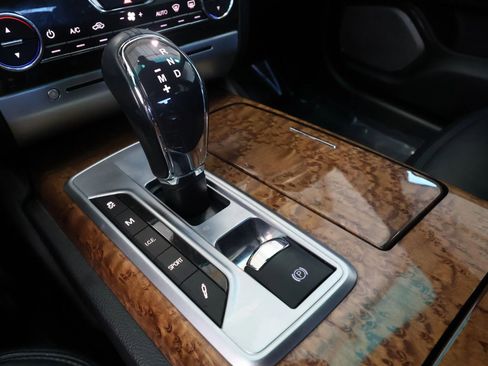 Used 2014 Maserati Quattroporte GTS image 29