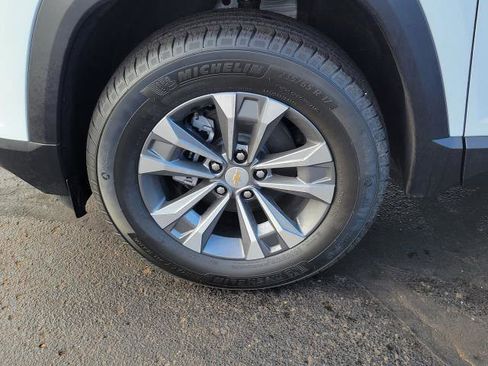 New 2026 Chevrolet Equinox LT w/ Convenience Package II image 5