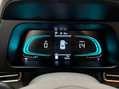 Used 2025 Hyundai Elantra Sport image 14