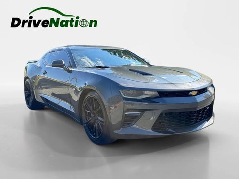 Used 2016 Chevrolet Camaro SS image 3