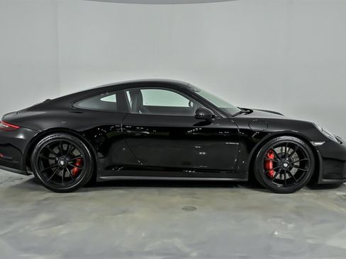 Used 2019 Porsche 911 GT3 RWD image 11