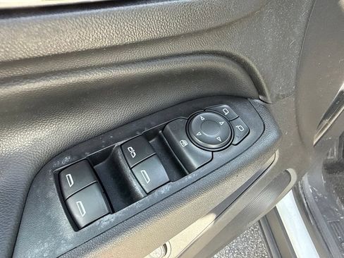 Used 2020 Chevrolet Equinox LT w/ Driver Convenience Package AWD/4WD image 14