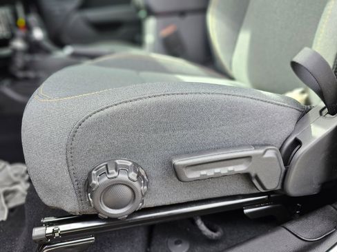 New 2026 Jeep Gladiator Sport image 19