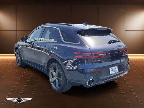 Used 2023 Genesis GV70 2.5T w/ Sport Prestige Package AWD/4WD image 4