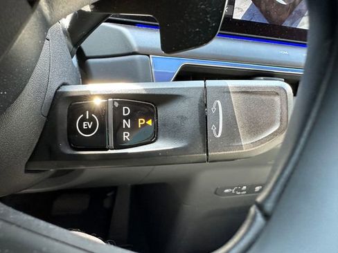 Used 2024 Kia EV9 Land image 38