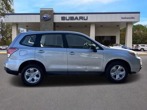 Used 2018 Subaru Forester 2.5i AWD/4WD image 7