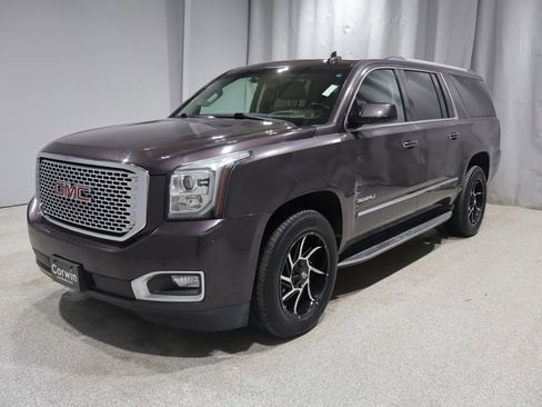 Used 2016 GMC Yukon XL Denali w/ Open Road Package image 6