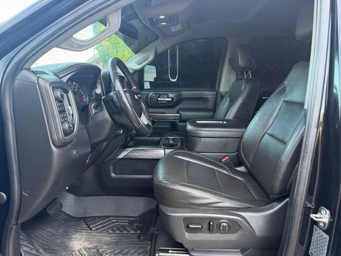 Used 2020 Chevrolet Silverado 2500 LTZ w/ LTZ Plus Package image 19