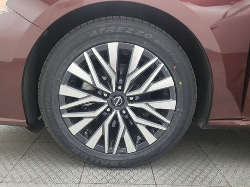 Used 2023 Nissan Altima 2.5 SV image 31