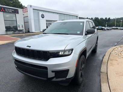 Used 2023 Jeep Grand Cherokee L Laredo