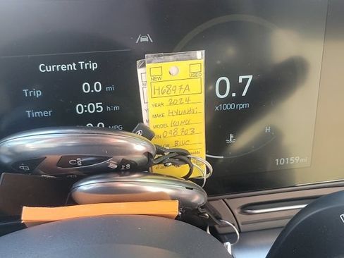 Used 2024 Hyundai Kona SEL w/ Convenience Package FWD image 6