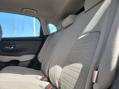 Certified 2024 Honda HR-V LX image 9