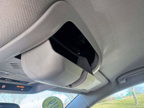 Used 2019 GMC Terrain SLE w/ Driver Convenience Package image 33