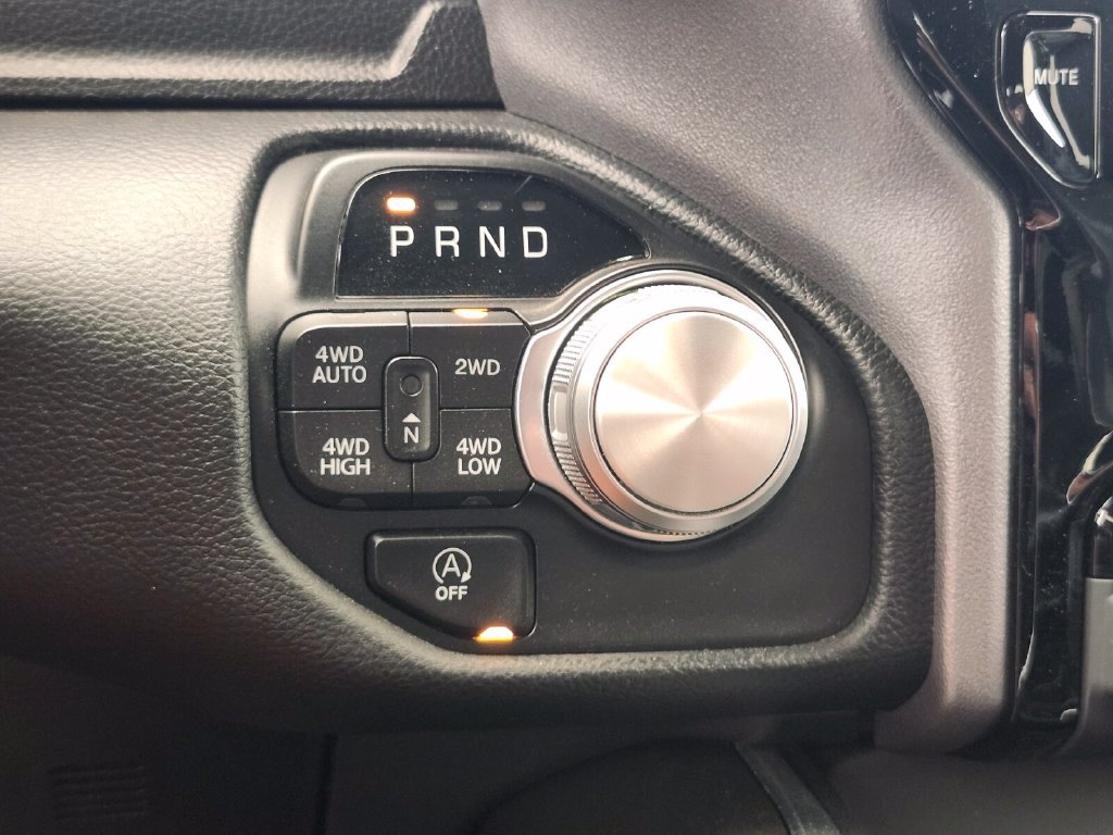 Used 2023 RAM 1500 Laramie AWD/4WD image 26