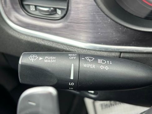 Used 2017 Dodge Charger SXT w/ AWD Plus Group image 20
