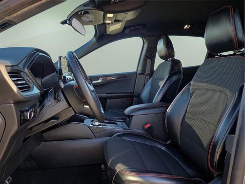 Certified 2024 Ford Escape ST-Line image 14