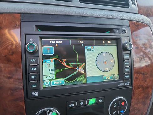 Used 2007 Chevrolet Suburban LTZ w/ LTZ Preferred Equipment Group image 24