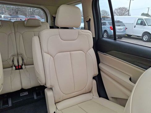 Used 2021 Jeep Grand Cherokee L Limited image 15