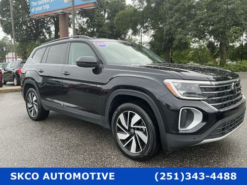 Used 2025 Volkswagen Atlas SE FWD image 7