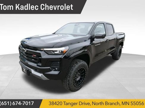 Used 2024 Chevrolet Colorado Z71 w/ Z71 Convenience Package 2 AWD/4WD image 1