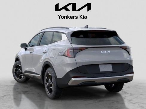 Used 2027 Kia Sportage EX AWD/4WD image 4