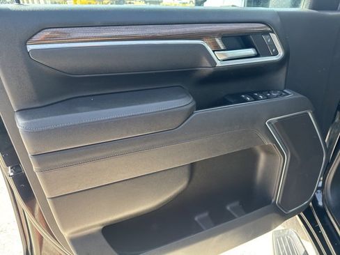 Used 2025 Chevrolet Silverado 2500 LT w/ Convenience Package image 28