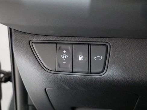 Used 2026 Genesis G70 2.5T Prestige AWD/4WD image 18