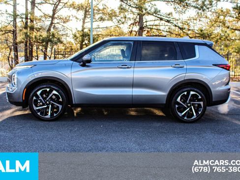 Used 2024 Mitsubishi Outlander SE image 7