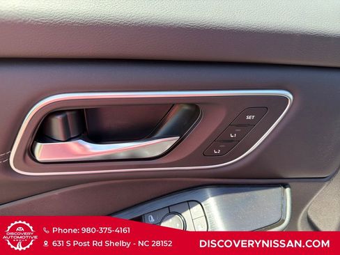 New 2026 Nissan Rogue Platinum AWD/4WD image 12