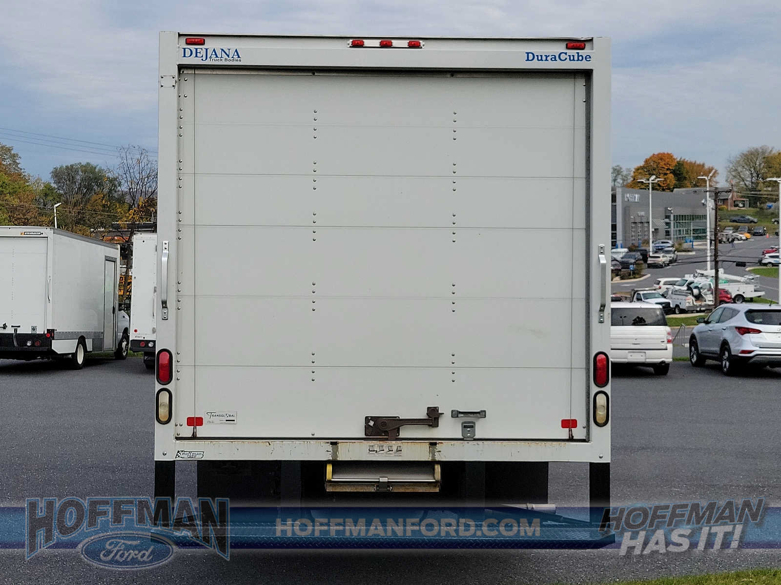 Used 2017 Ford E-350 and Econoline 350 Super Duty w/ Power Windows & Locks Group RWD image 4