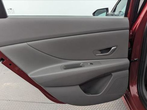 Used 2024 Hyundai Elantra SEL FWD image 16