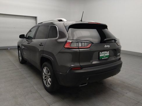 Used 2019 Jeep Cherokee Latitude Plus w/ Comfort/Convenience Group FWD image 5