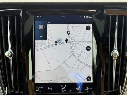 Used 2017 Volvo S90 T6 Momentum w/ Vision Package image 21