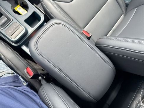 New 2025 Ford Maverick Lariat w/ Black Appearance Package image 21