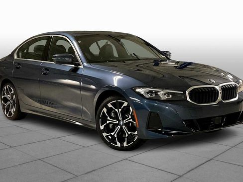 Used 2025 BMW 330i Sedan w/ Premium Package image 2
