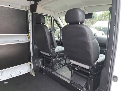 Used 2025 RAM ProMaster 2500 w/ Convenience Group image 10
