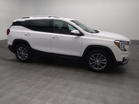 Used 2023 GMC Terrain SLT image 11